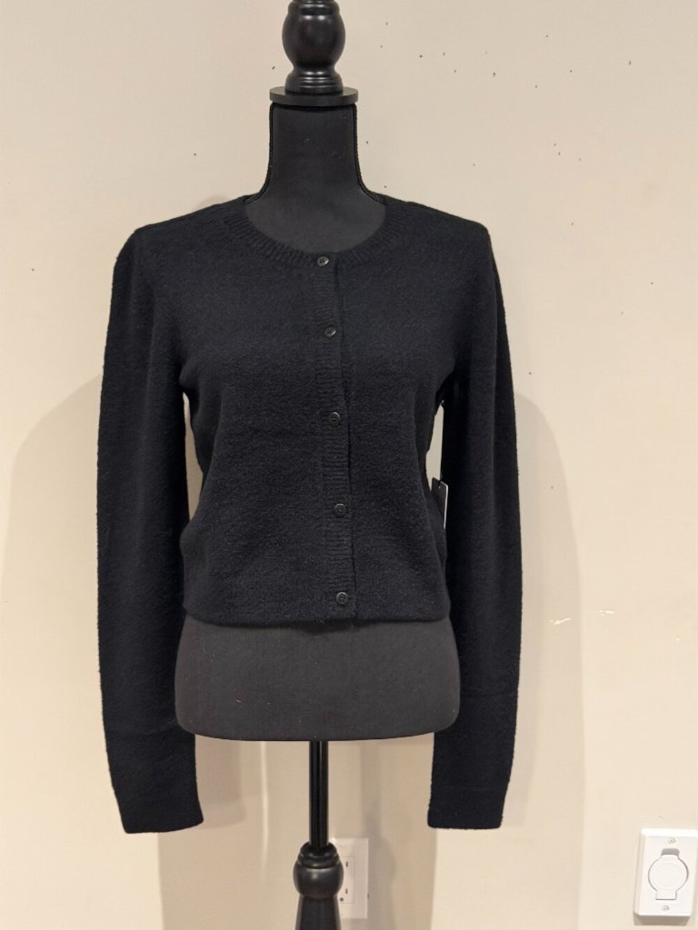ALO Yoga Snuggle Up Cropped Cardigan Black Medium BNWT